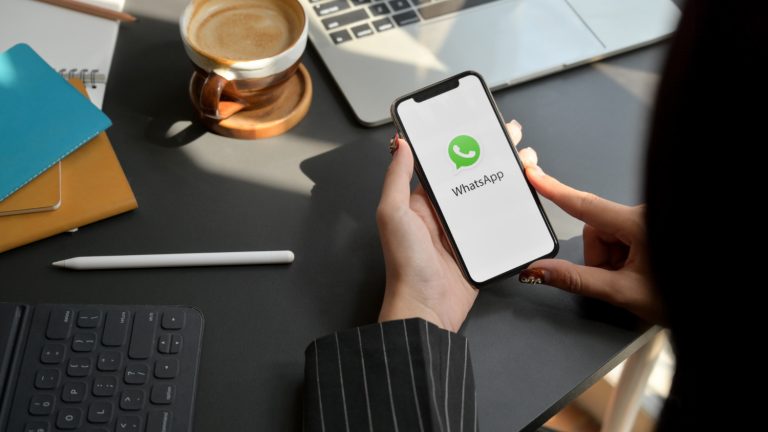 WhatsApp passou de uma ferramenta de troca de mensagens para um ambiente de comunicação e vendas.